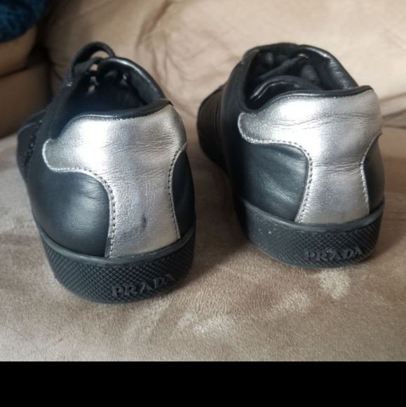 Authentic Prada Sneakers, size 38.5 / size 6 men - Picture 6 of 11